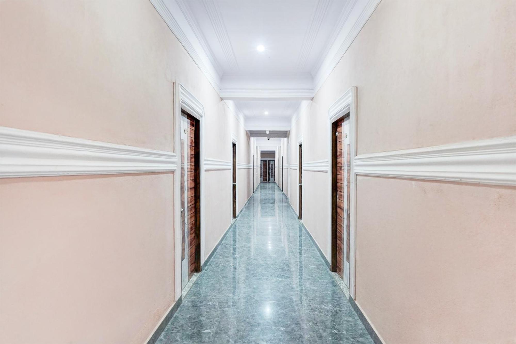 Collection O Shandilya Grand Residency Greater Noida Esterno foto