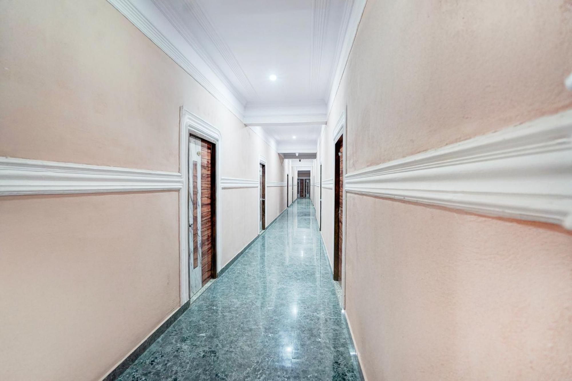 Collection O Shandilya Grand Residency Greater Noida Esterno foto
